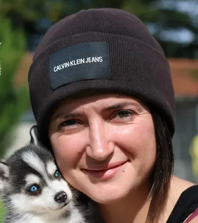 Portrait de l'éleveuse Marine de Royal Pomsky